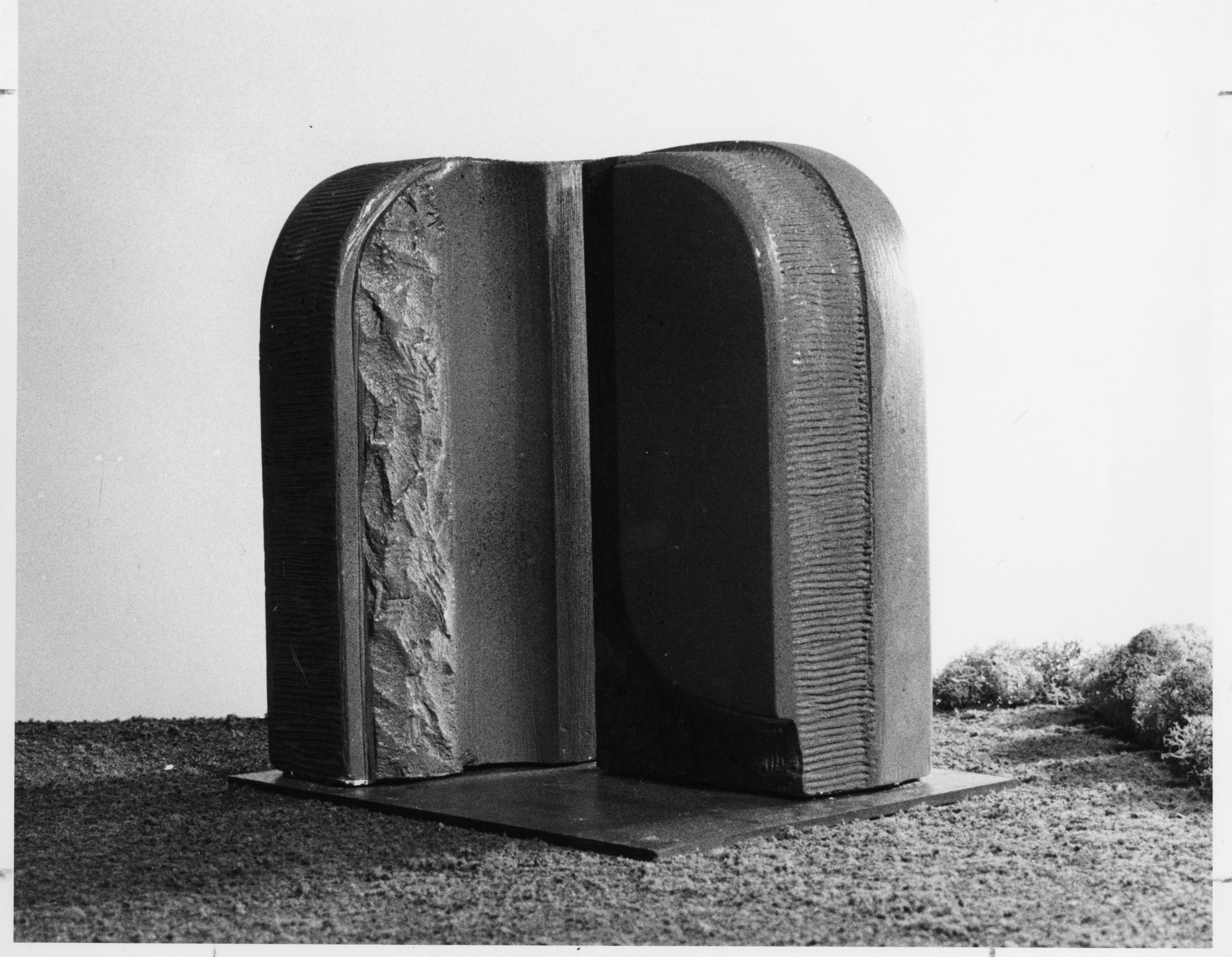 A small model (scale unknown) of the sculpture "Portal."